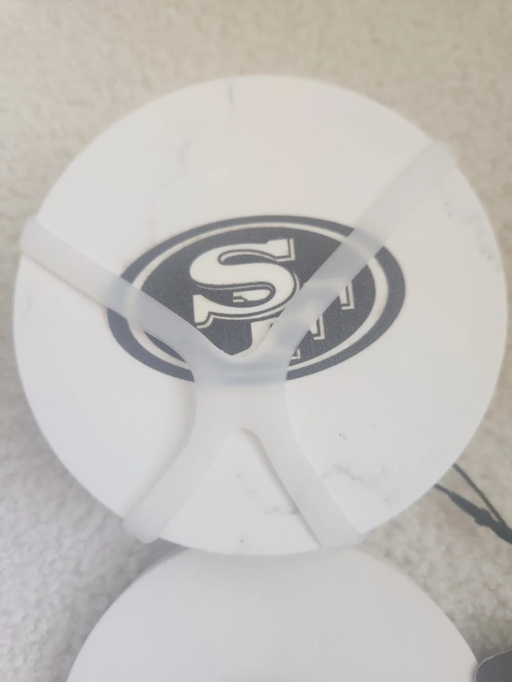San Francisco 49ers Coaster Set - Marble White Artificial Stone Black SF Logo